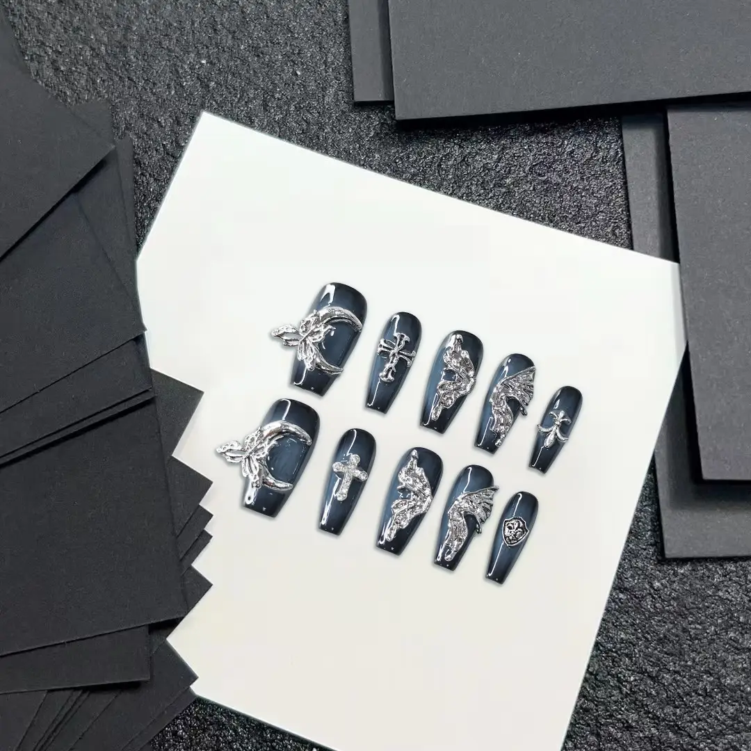 Amadela Butterfly on the Moon Gradient Press-On Nails - Image 5