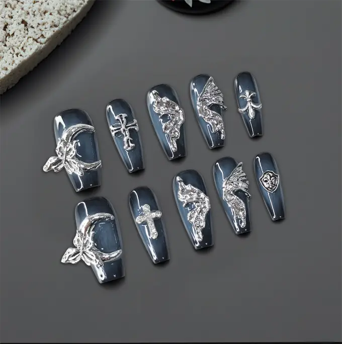 Amadela Butterfly on the Moon Gradient Press-On Nails - Image 7