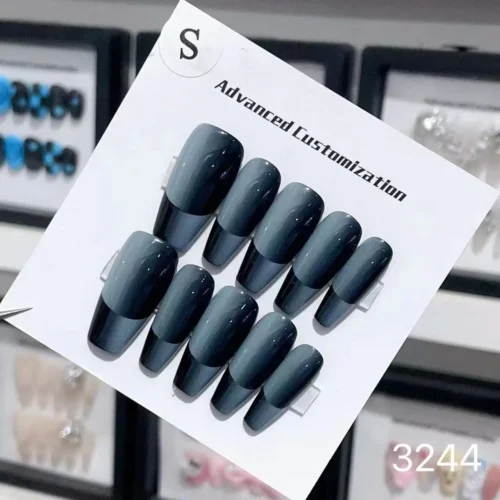 Nail design, elegant and stylish, suitable for all occasions