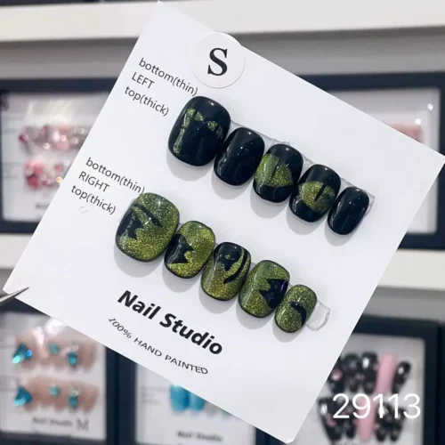 Nail design, elegant and stylish, suitable for all occasions